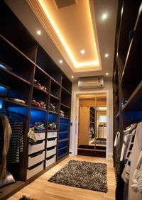 Большая открытая гардеробная комната с комбинированным наполнением Оренбург