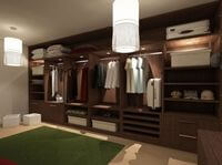 Классическая гардеробная комната из массива с подсветкой Оренбург